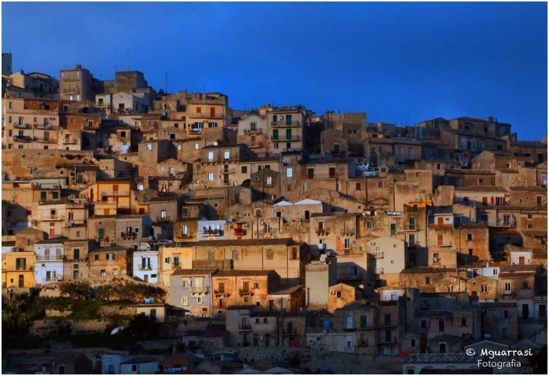 Casa Don Neli, immersa nella natura Modica Esterno foto