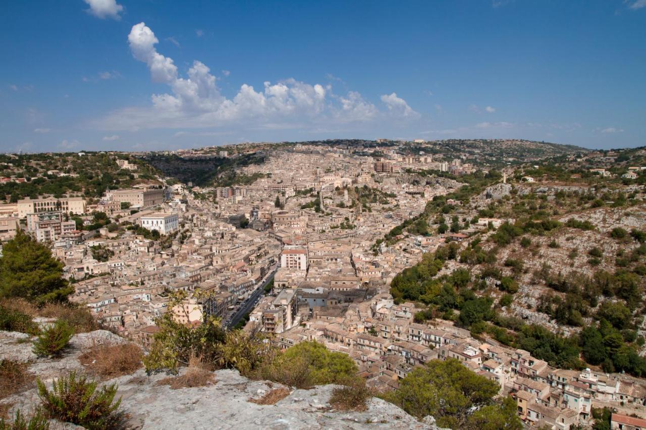 Casa Don Neli, immersa nella natura Modica Esterno foto