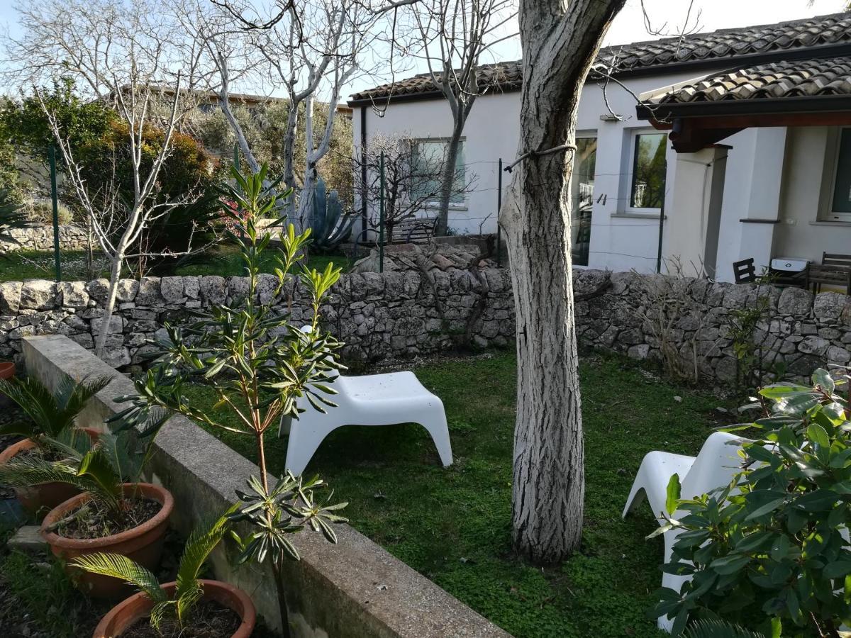Casa Don Neli, immersa nella natura Modica Esterno foto